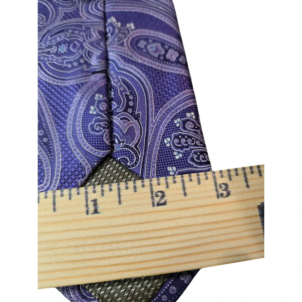 Alexander Julian Colours Purple Paisley Handmade Polyester Mens Necktie 3.5 Wide